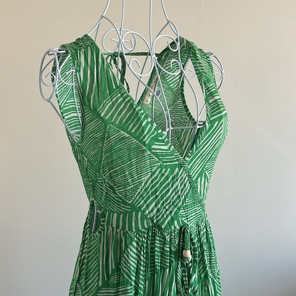 Jungle Leaf Print Jumper – Size XS • Tropical Romper / Playsuit - Picture 2 of 11